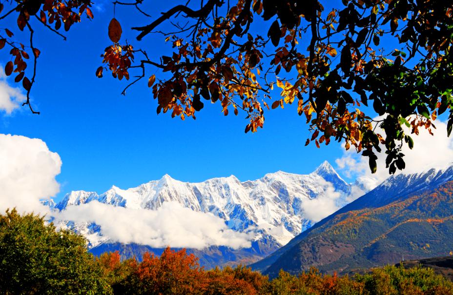 南迦巴瓦峰.jpg