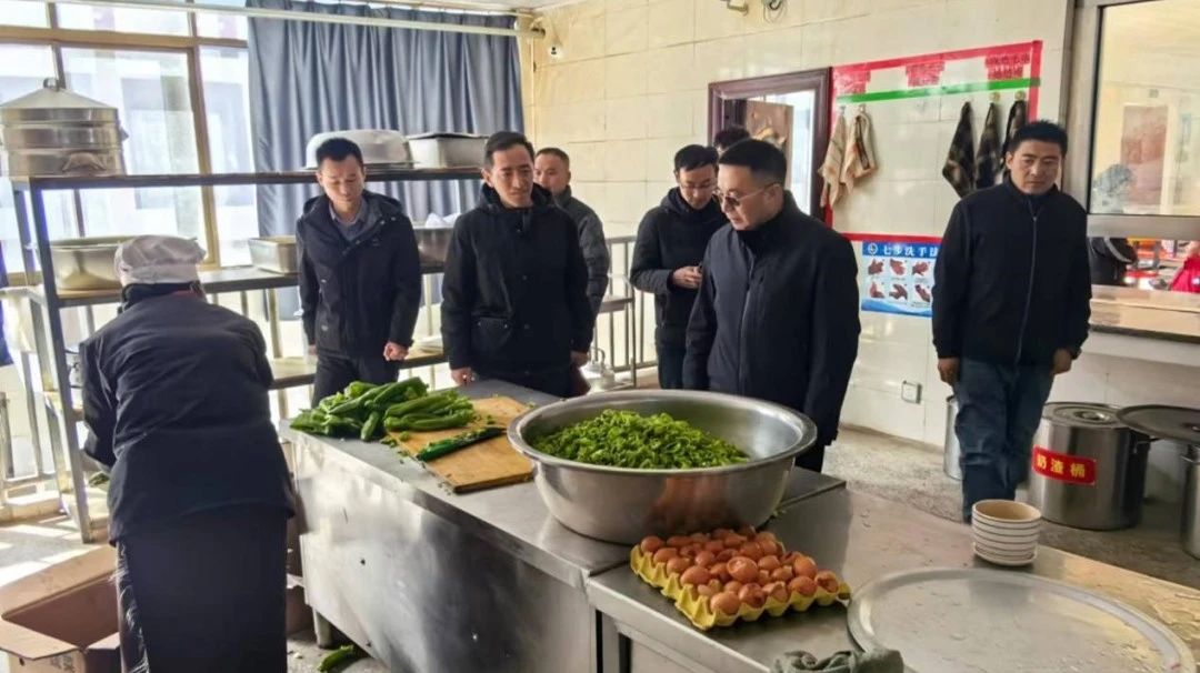 刘奎臣深入永曲乡调研指导各项工作.jpg