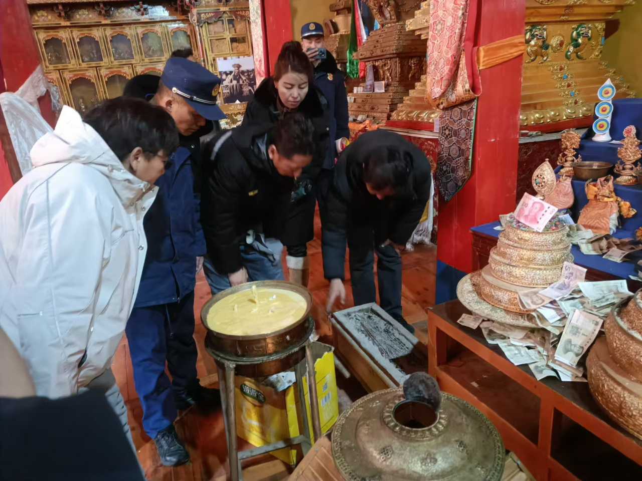 聂荣县多部门联合开展节前安全生产检查.png